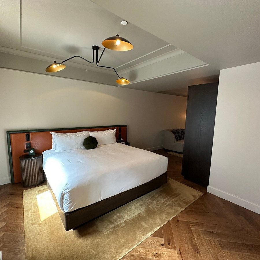 Sixty DC — Guest room