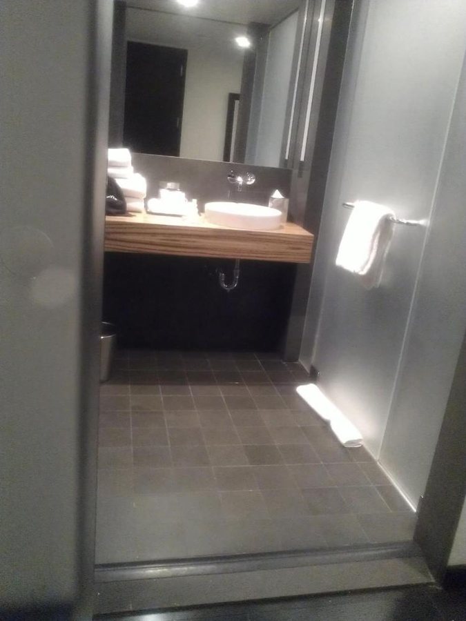 Sixty LES Hotel — Bathroom