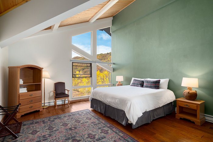 Sky Valley Ranch — Guest room
