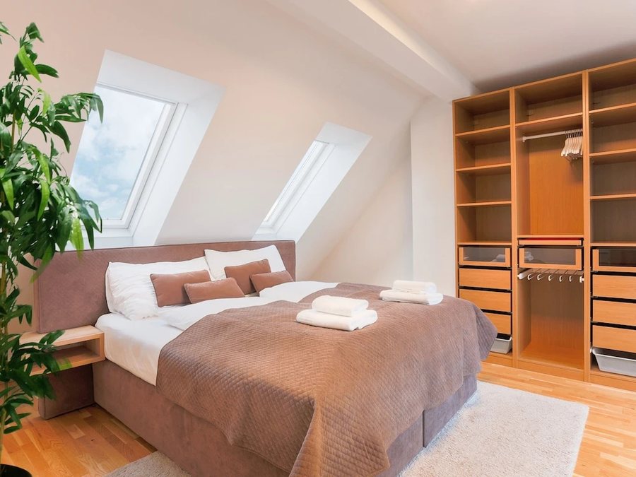 SKY9 Penthouse Apartments — Guest room