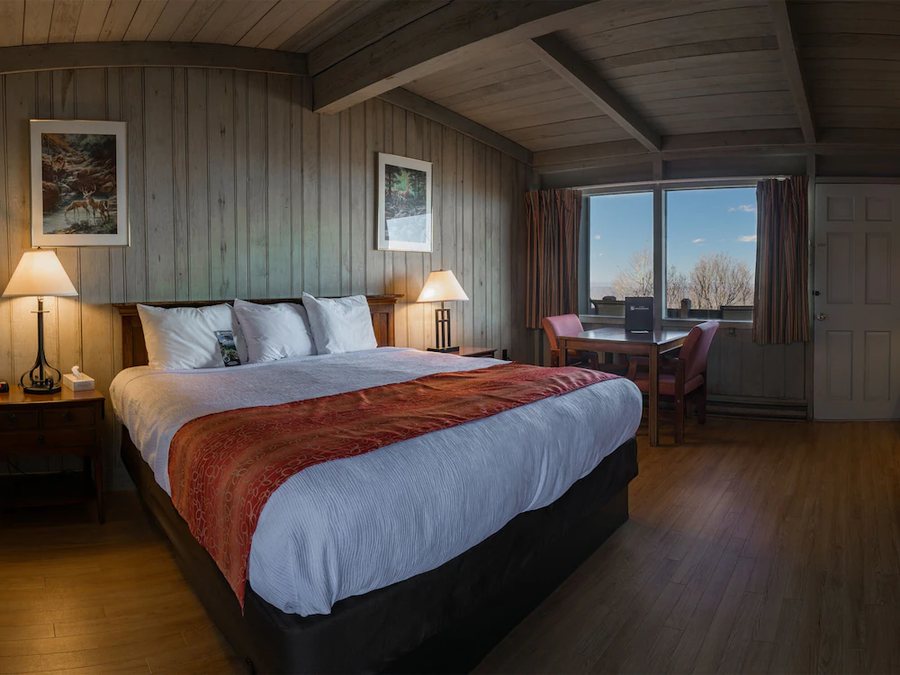 Skyland Resort — Guest room