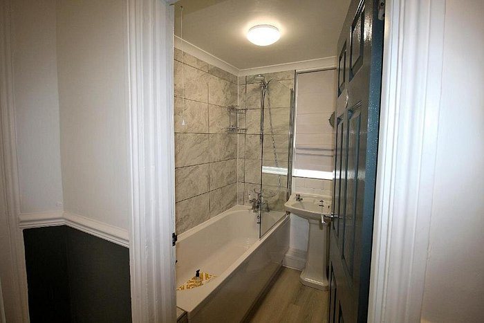 SkyWater Cabins — Bathroom