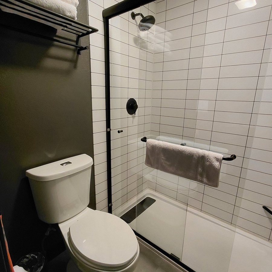 Slackline Moab Outset Collection by Hilton Moab Utah — Bathroom