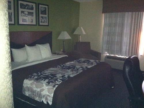 Sleep Inn Emporia — Guest room