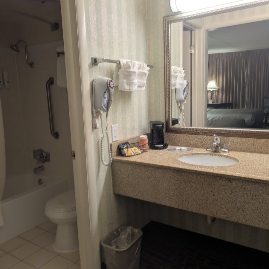 Sleep Inn — Bathroom
