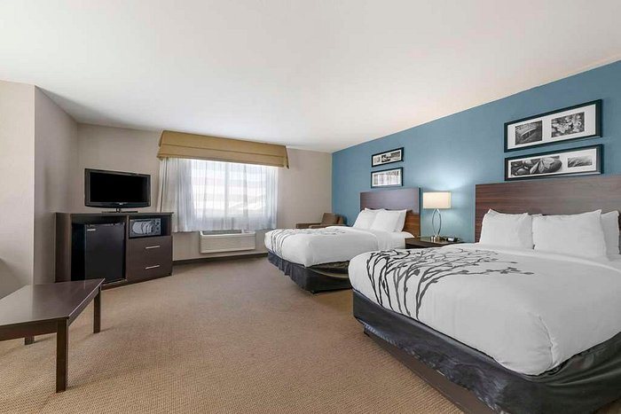 Sleep Inn Suites Hays I 70 — Guest room