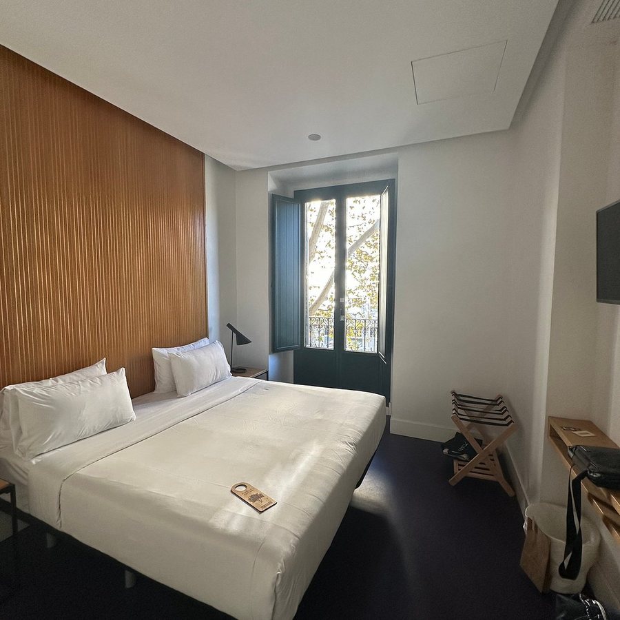 SLEEP N Atocha Madrid — Guest room