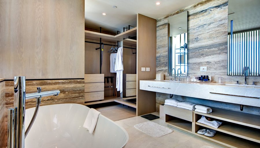 SLS Cancun — Bathroom