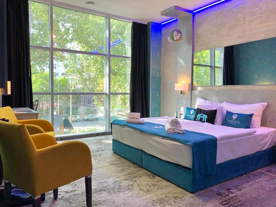 Smart Hotel Budapest — Guest room