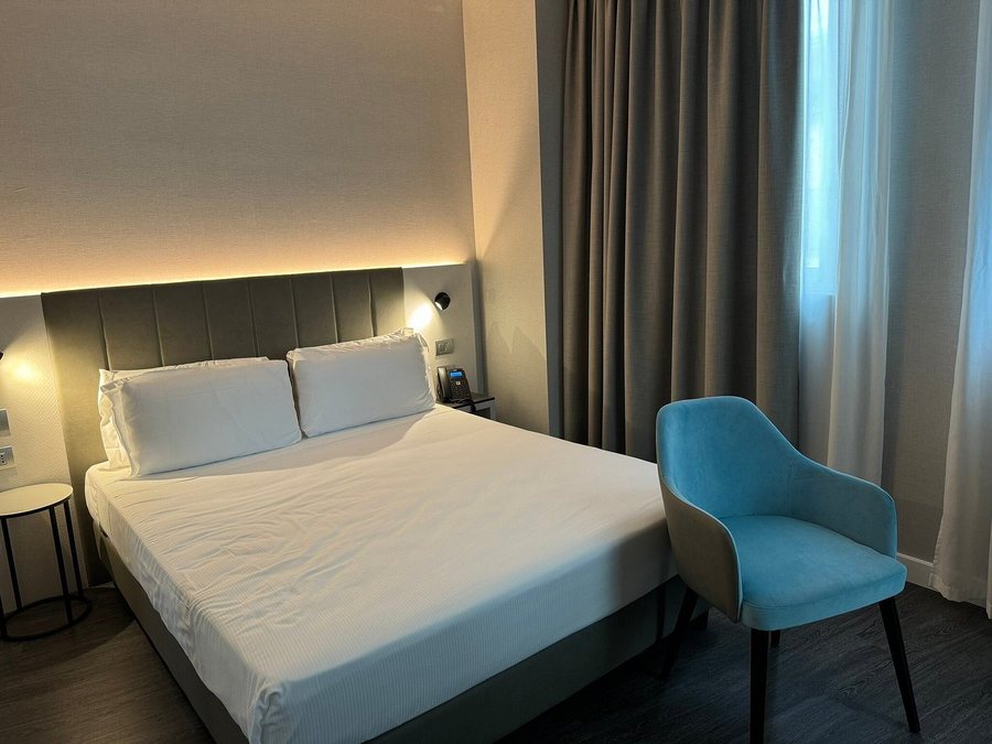 Smart Hotel Milano — Guest room