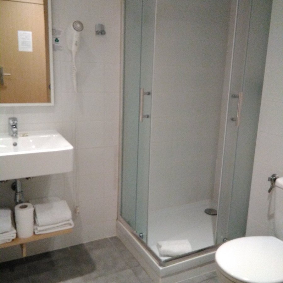 SmartRoom Barcelona Barcelona Catalonia — Bathroom