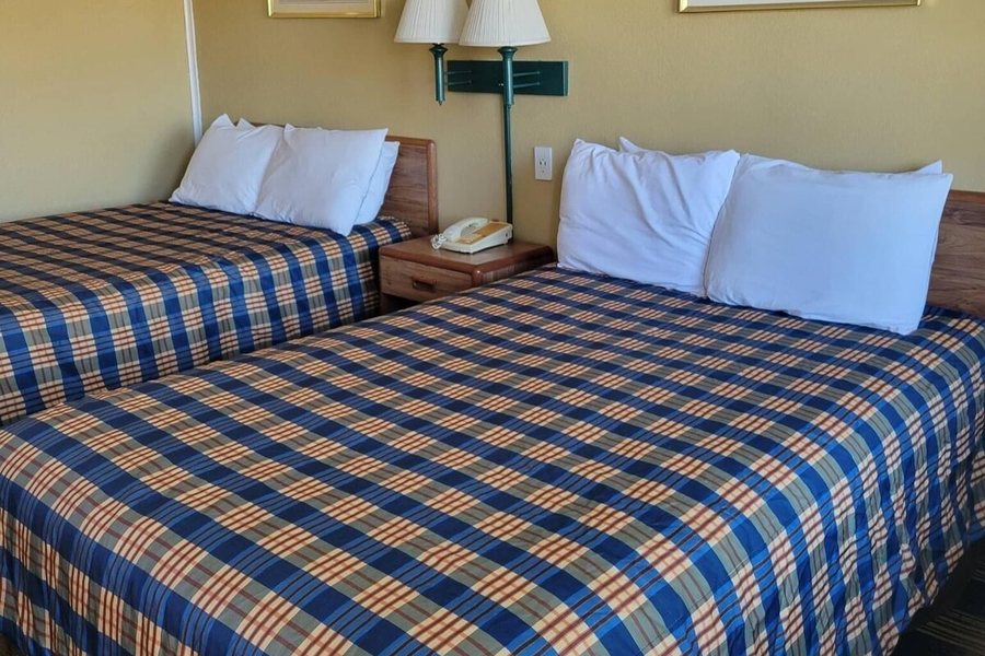 Smokies Motel Sevierville Kodak — Guest room