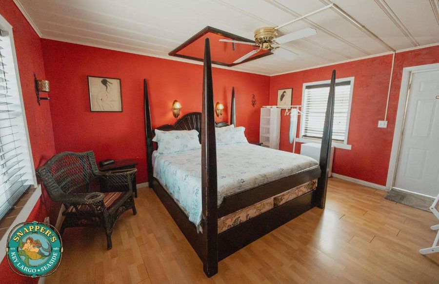 Snappers Key Largo — Guest room