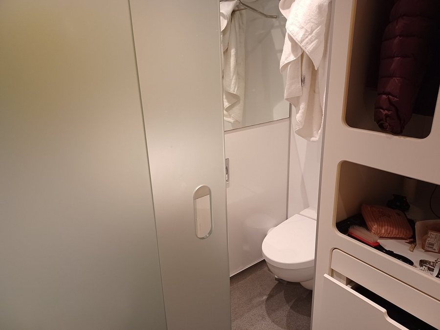 Snoozebox — Bathroom