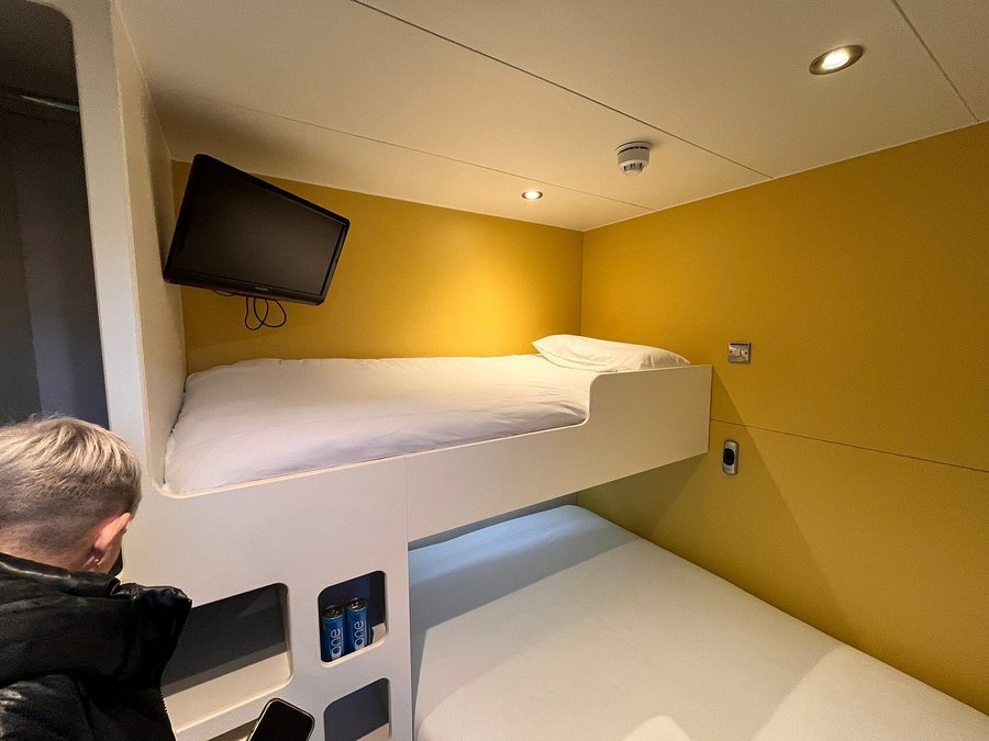 Snoozebox — Guest room