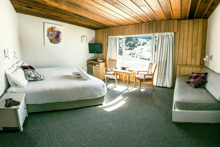 Snowy Gums Smiggins — Guest room