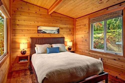 Snug Harbor Resort Marina — Guest room