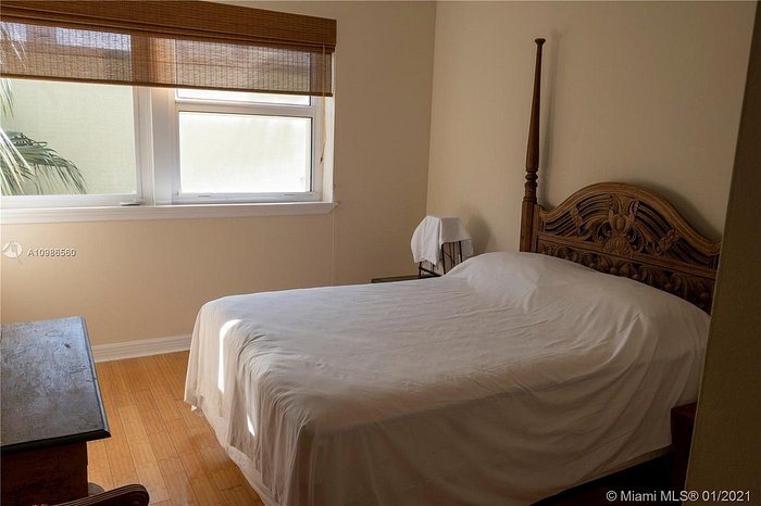 Sobe Ocean Drive Suites Miami Beach Florida — Guest room