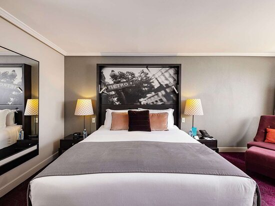 Sofitel Brisbane Central — Guest room