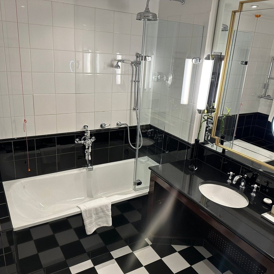 Sofitel London St James — Bathroom