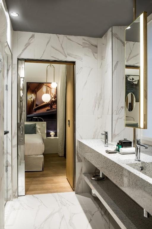 Sofitel Roma Villa Borghese — Bathroom