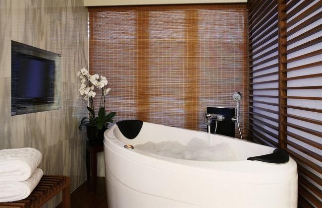 Sofitel Singapore Sentosa — Bathroom