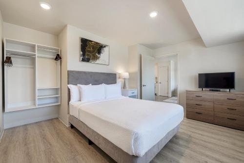Soka Suites — Guest room