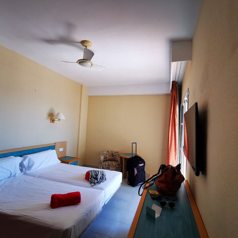 Sol Milanos Pinguinos — Guest room