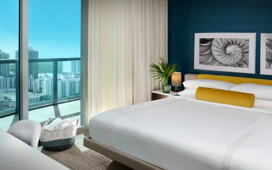 Sole Miami A Noble House Resort — Guest room