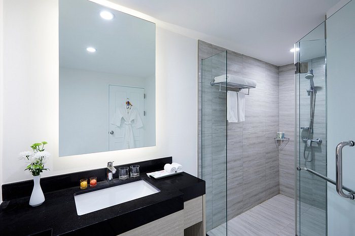Somerset Park Suanplu Bangkok — Bathroom