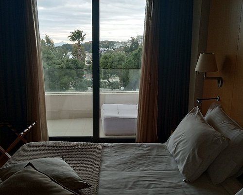 Somewhere Boutique Hotel Vouliagmeni — Guest room