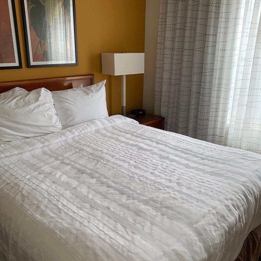 Sonesta ES Suites Charleston — Guest room
