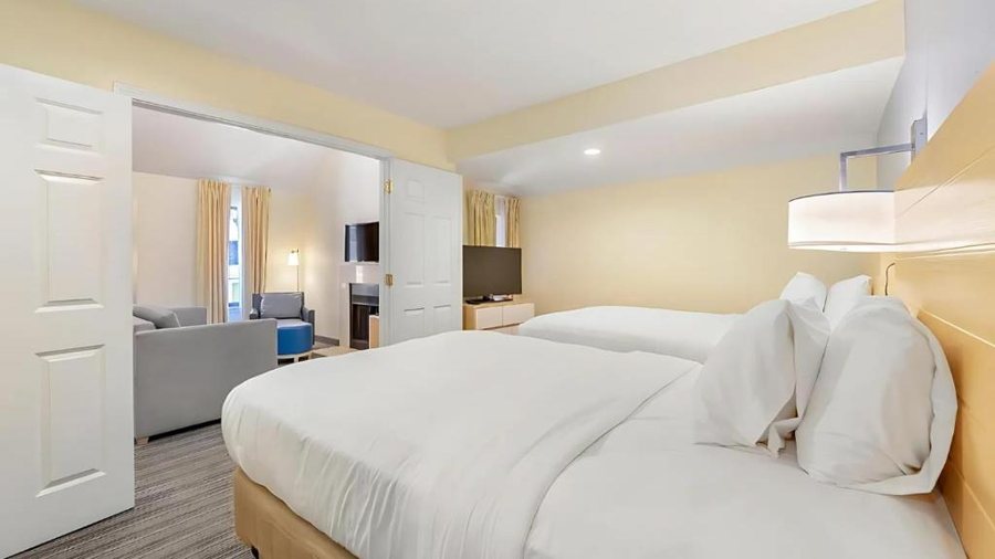 Sonesta ES Suites Cincinnati Sharonville East — Guest room