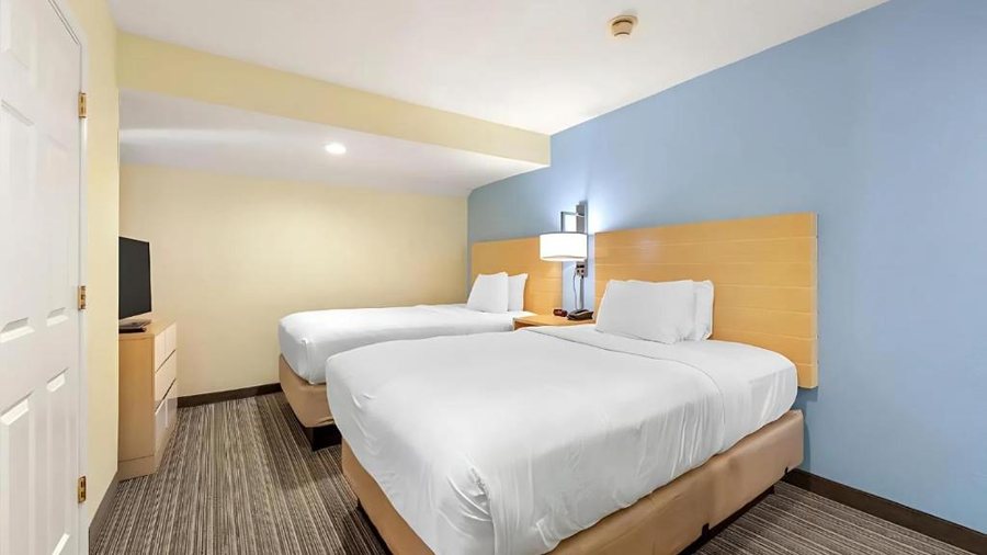 Sonesta Es Suites Cincinnati Sharonville West — Guest room