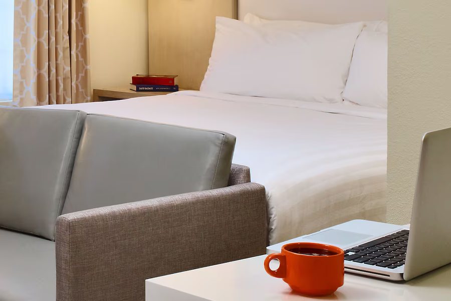 Sonesta ES Suites Houston Galleria — Guest room