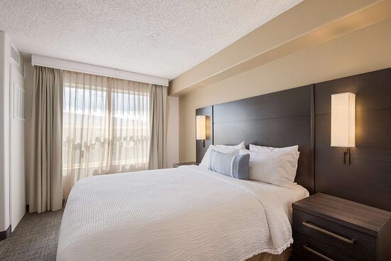 Sonesta ES Suites Reno — Guest room