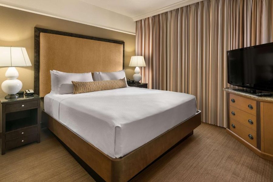 Sonesta ES Suites Scottsdale Paradise Valley — Guest room