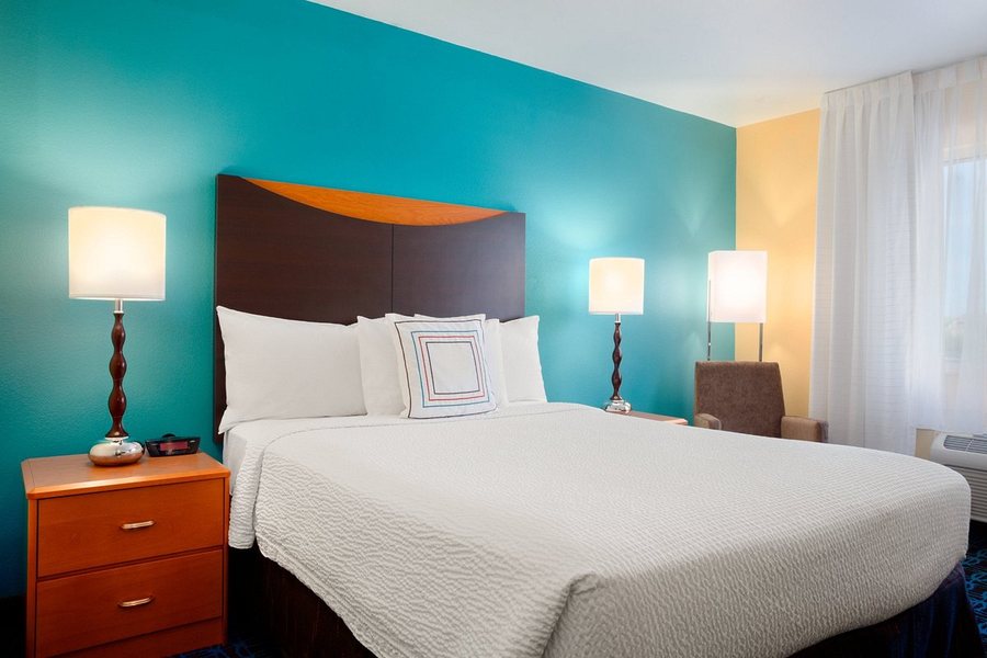 Sonesta Essential Hotels Odessa — Guest room