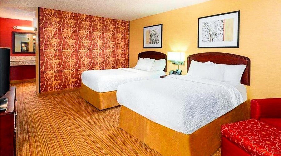 Sonesta Essential Junction City — Guest room