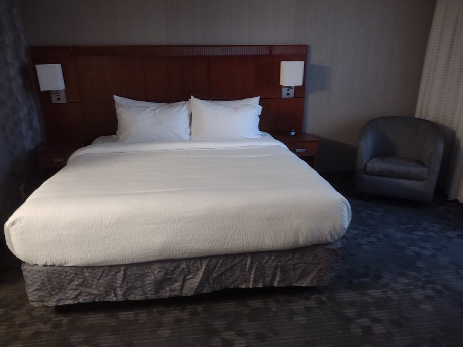Sonesta Select Columbia — Guest room