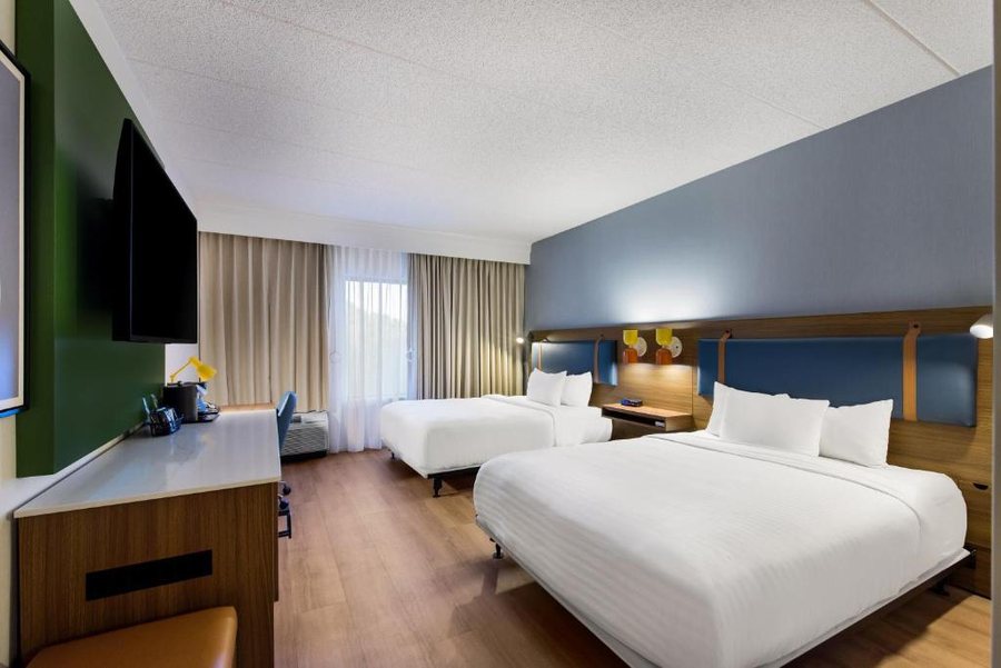 Sonesta Select Philadelphia Airport — Guest room