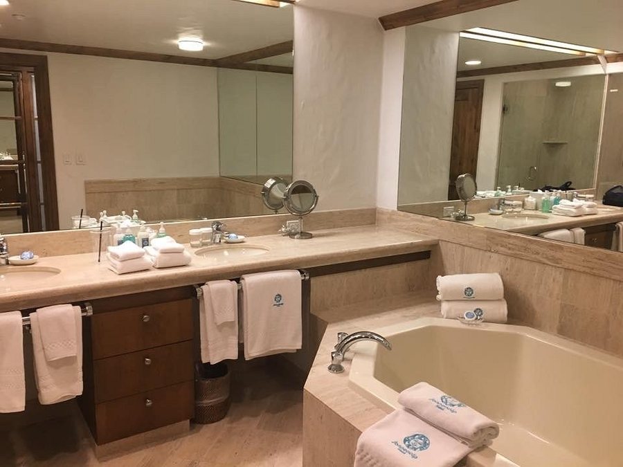Sonnenalp Vail — Bathroom