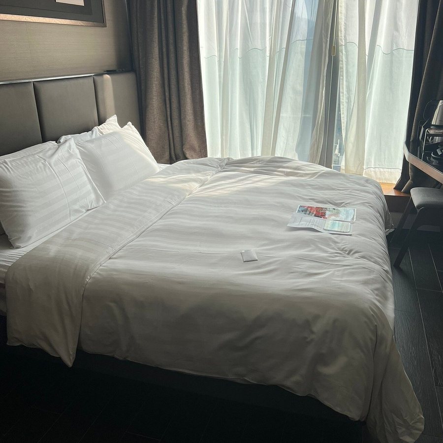 Soravit on Granville — Guest room