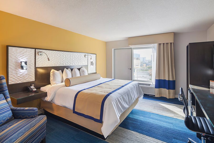 Southbank Hotel Jacksonville Riverwalk Jacksonville Florida — Guest room
