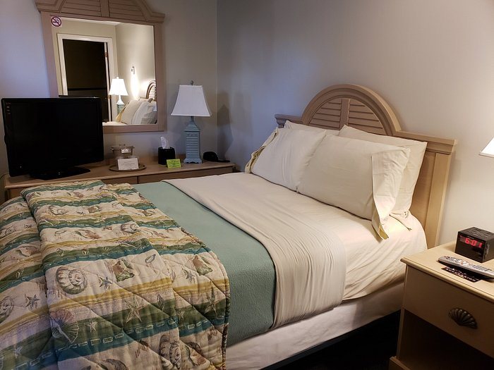 Southfleet Motor Inn — Guest room