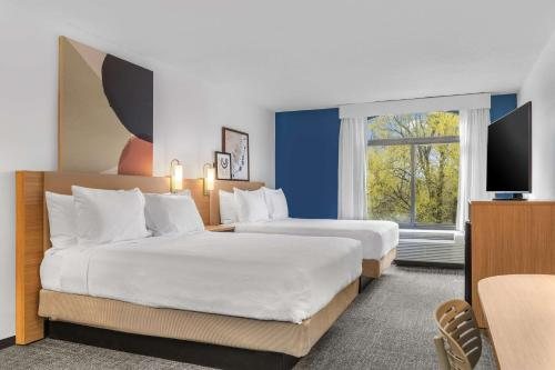 Spark by Hilton Charlotte Tyvola I 77 — Guest room