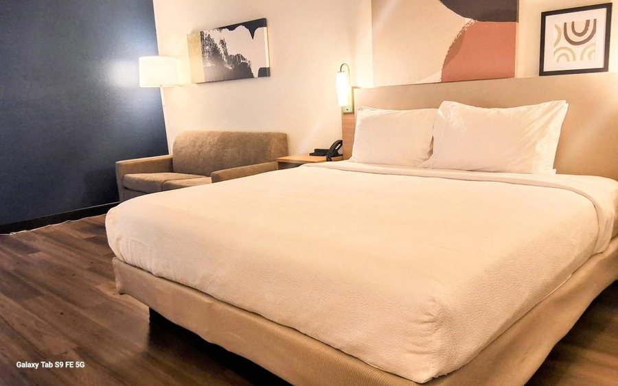 Spark by Hilton Denver East I 70 — Guest room