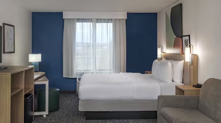 Spark By Hilton Denver International Airport — Guest room