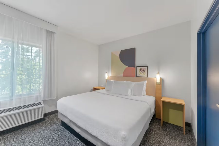 Spark by Hilton San Antonio Dominion — Guest room