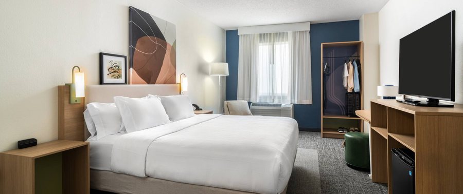 Spark by Hilton St Augustine Historic District — Guest room